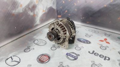 Лот: 23587855. Фото: 1. Генератор Nissan Tiida MR18DE... Электрооборудование