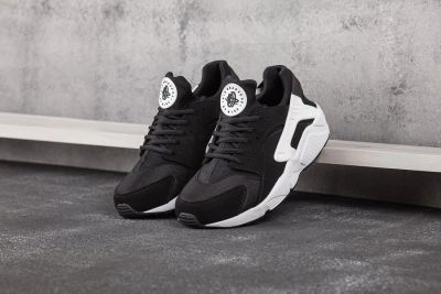 Лот: 16138288. Фото: 1. Кроссовки Nike Air Huarache (3341... Кеды, кроссовки, слипоны