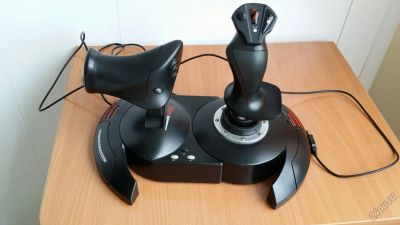 Лот: 5843551. Фото: 1. Джойстик ThrustMaster T Flight... Рули, джойстики
