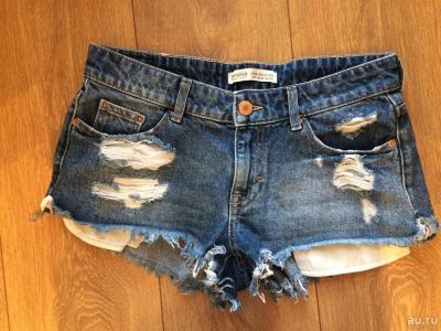 Лот: 9585607. Фото: 1. джинсовые шорты Bershka 42. Брюки, шорты