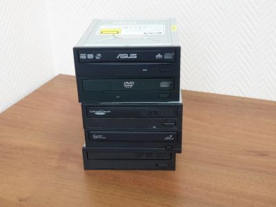 Лот: 19927707. Фото: 1. DVD приводы SATA iDE. Приводы CD, DVD, BR, FDD