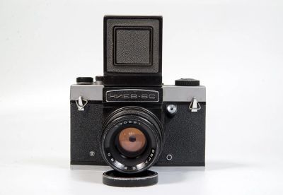 Лот: 9084167. Фото: 1. Среднеформатный фотоаппарат Киев... Плёночные зеркальные