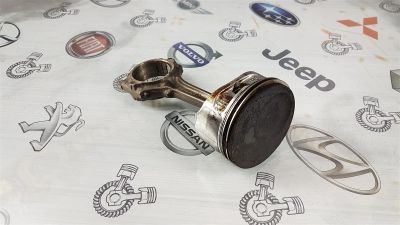 Лот: 23591279. Фото: 1. Шатун Ford Focus CDDA 1127414. Двигатель и элементы двигателя