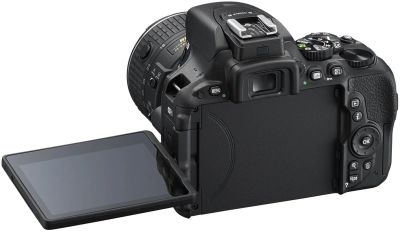 Лот: 11821649. Фото: 1. Nikon D5600 AF-S DX 18-140 VR... Цифровые зеркальные