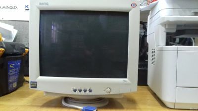 Лот: 12731432. Фото: 1. Элт-монитор BenQ V772. ЭЛТ-мониторы