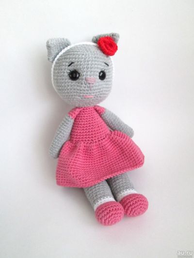 Лот: 13783184. Фото: 1. Вязаная игрушка Кошечка. Мягкие