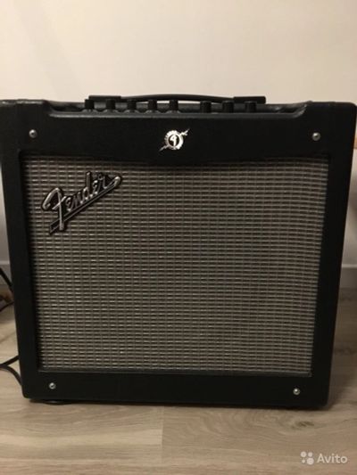 Лот: 11189028. Фото: 1. Комбоусилитель Fender Mustang... Гитарные эффекты и комбоусилители