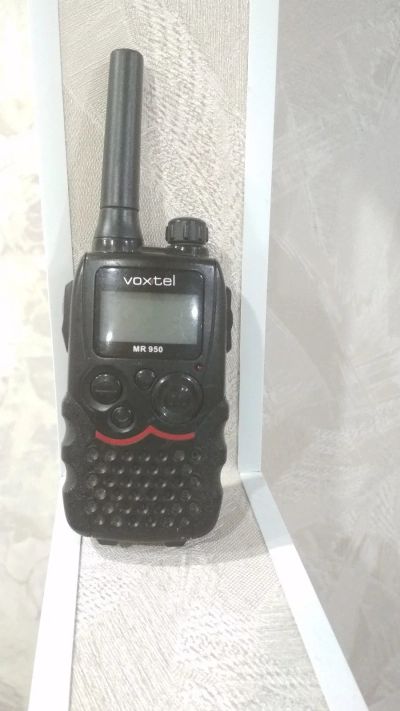 Лот: 12991211. Фото: 1. Рация Voxtel MR950. Рации, радиостанции