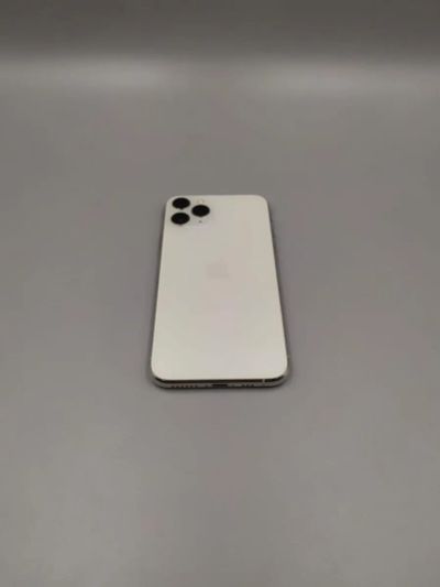 Лот: 19532418. Фото: 1. Apple iPhone 11 Pro 64GB Silver... Смартфоны