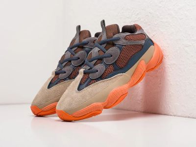 Лот: 19683614. Фото: 1. Кроссовки Adidas Yeezy 500. Кеды, кроссовки, слипоны