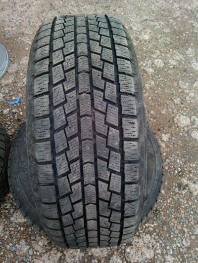 Лот: 6060528. Фото: 1. Зимняя резина Hankook в Красноярске. Шины