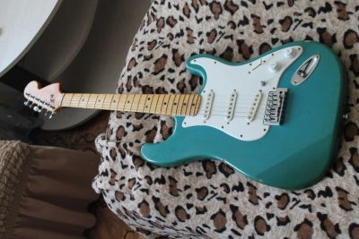 Лот: 10224487. Фото: 1. Электрогитара винтажная Stratocaster. Гитары