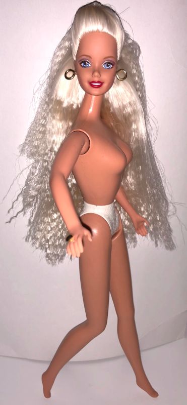 Лот: 11670780. Фото: 1. Кукла Барби с завитыми волосами. Куклы