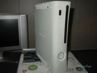 Лот: 4185180. Фото: 1. Xbox 360 fat. Игровые приставки, консоли