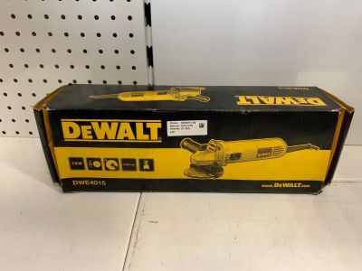Лот: 15247301. Фото: 1. УШМ DeWALT DWE4015, 750 Вт, 125... Электроинструмент