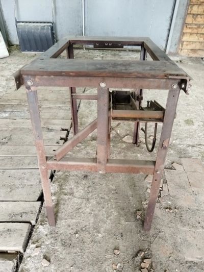 Лот: 25793165. Фото: 1. Стол, верстак. Другое (инструмент и расходные)