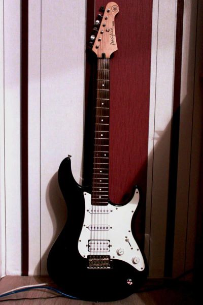Лот: 4862505. Фото: 1. Yamaha Pacifica 012. Гитары