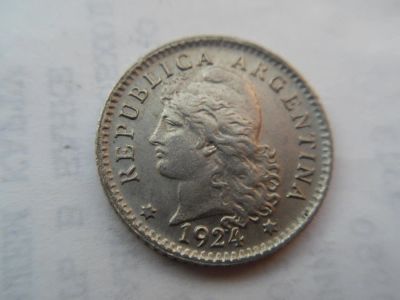 Лот: 10870927. Фото: 1. Аргентина 5 сентаво 1924. Америка