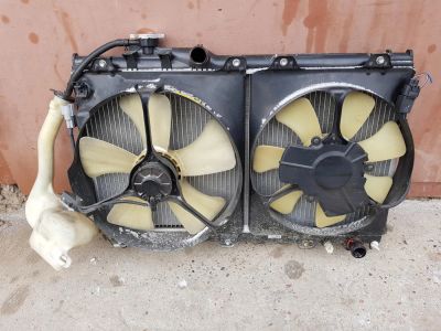 Лот: 10637754. Фото: 1. РАдиатор в Сборе 3S-GE Celica... Двигатель и элементы двигателя