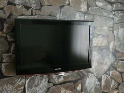 Лот: 1339714. Фото: 1. продам samsung le32b450. Телевизоры