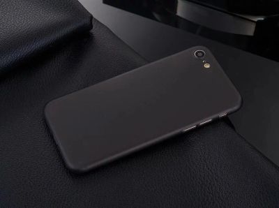 Лот: 10754969. Фото: 1. iPhone 7 чехол черный (пластиковый... Чехлы, бамперы