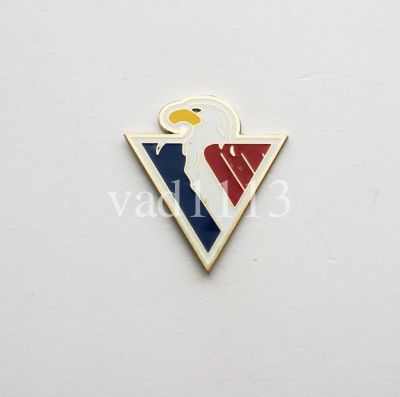 Лот: 10972732. Фото: 1. Хоккей значок ХК Слован Братислава... Сувенирные