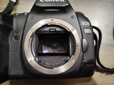 Лот: 20940777. Фото: 1. Canon EOS 5D Mark II. Цифровые зеркальные