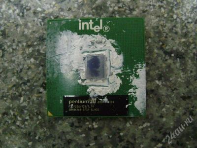 Лот: 257556. Фото: 1. Coppermine Intel PentiumIII 733... Процессоры