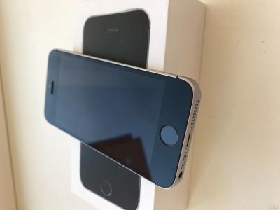 Лот: 13243987. Фото: 1. iPhone SE 16gb. Защитные стёкла, защитные плёнки