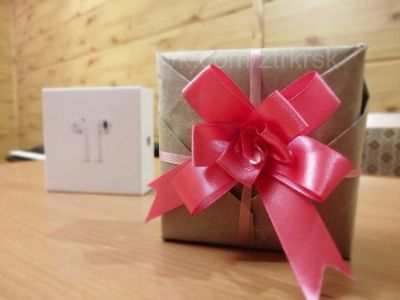 Лот: 17197422. Фото: 1. Подарок AirPods 2. Подарки на 14 февраля