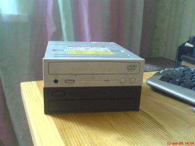 Лот: 86376. Фото: 1. Два Dvd-rom`a. Приводы CD, DVD, BR, FDD