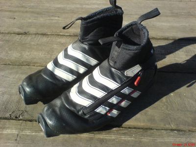 Лот: 4955063. Фото: 1. Лыжные гоночные ботинки Adidas... Ботинки