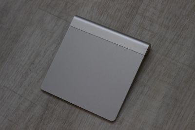 Лот: 14850114. Фото: 1. Трекпад Magic Trackpad apple. Другое (компьютеры, оргтехника, канцтовары)