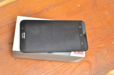 Лот: 11668003. Фото: 1. Asus Zenfone 2 ZE551ML 64 Гб 4... Смартфоны