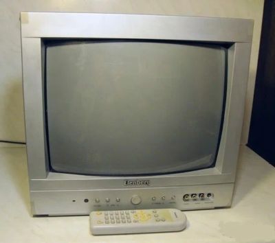 Лот: 10970220. Фото: 1. телевизора elenberg 1402. Телевизоры