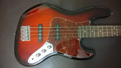 Лот: 4499324. Фото: 1. Fender squier Standard jazz bass... Гитары