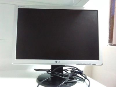 Лот: 8622034. Фото: 1. монитор. ЖК-мониторы