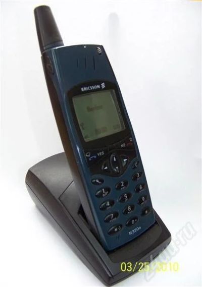 Лот: 291450. Фото: 1. сотовый телефон Ericsson R320s. Кнопочные мобильные телефоны