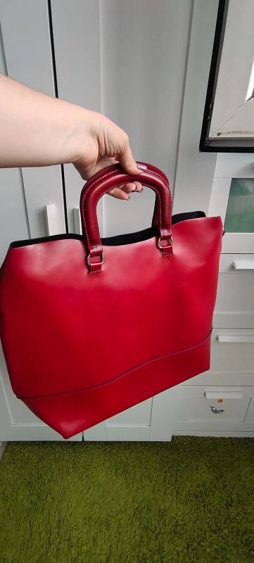 Лот: 20339179. Фото: 1. Красная сумка Massimo dutti натуральная... Сумки