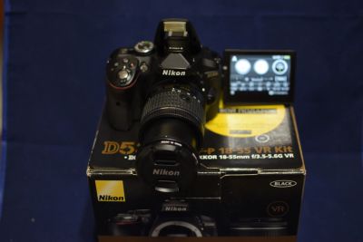 Лот: 17323863. Фото: 1. Nikon D5300 + AF-P 18-55 (как... Цифровые зеркальные