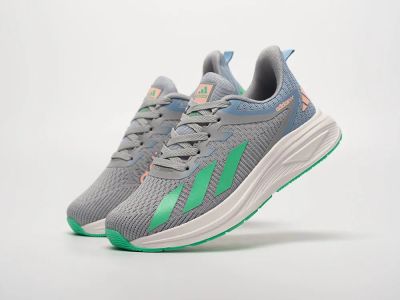 Лот: 24974220. Фото: 1. Кроссовки Adidas. Кеды, кроссовки, слипоны
