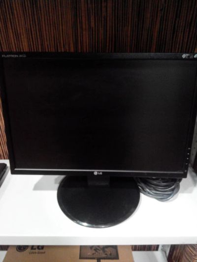 Лот: 4827558. Фото: 1. LG Flatron L194WT. ЖК-мониторы