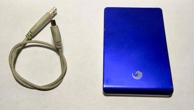 Лот: 11374837. Фото: 1. Внешний HDD 500 Gb. Внешние жесткие диски