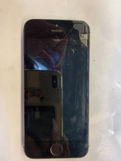Лот: 20772351. Фото: 1. Смартфон Apple IPhone 5S (A1457... Смартфоны