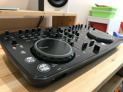 Лот: 14702123. Фото: 1. DJ контроллер Pioneer DDJ Ergo-K. DJ-оборудование
