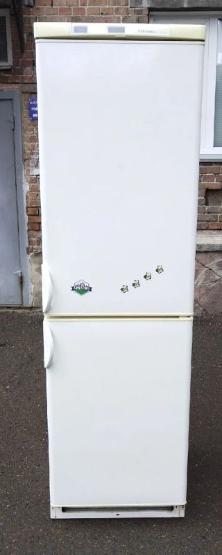 Лот: 18890052. Фото: 1. Холодильник Electrolux er 8997b. Холодильники, морозильные камеры