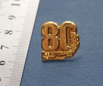 Лот: 18866982. Фото: 1. Редкость! Тяжелый знак: 80 лет... Юбилейные