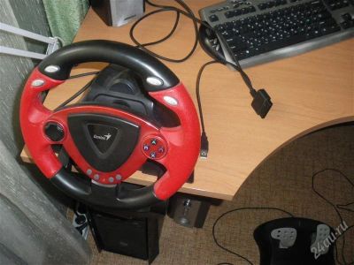 Лот: 1663900. Фото: 1. Руль Genius Twin Wheel FF. Рули, джойстики