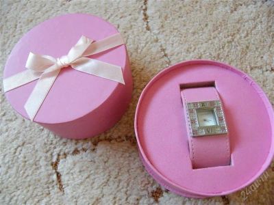 Лот: 1744656. Фото: 1. Часы розовые Mary Kay. Красноярск