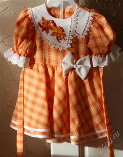 Лот: 827176. Фото: 1. Платье оранжевое с листочками. Другое (дети растут)